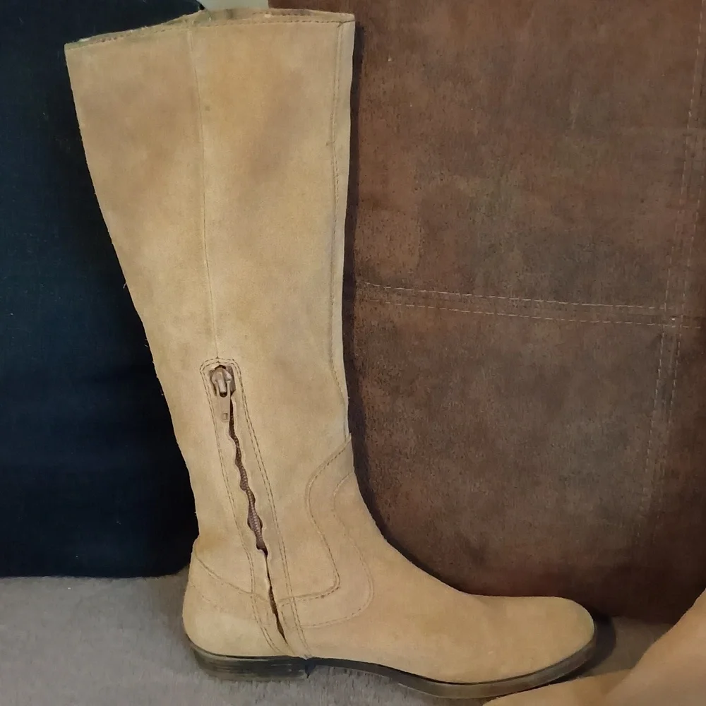 Nine‎ West suede boots